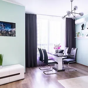 https://marysmart-nivki-park.hotels-of-kiev.com