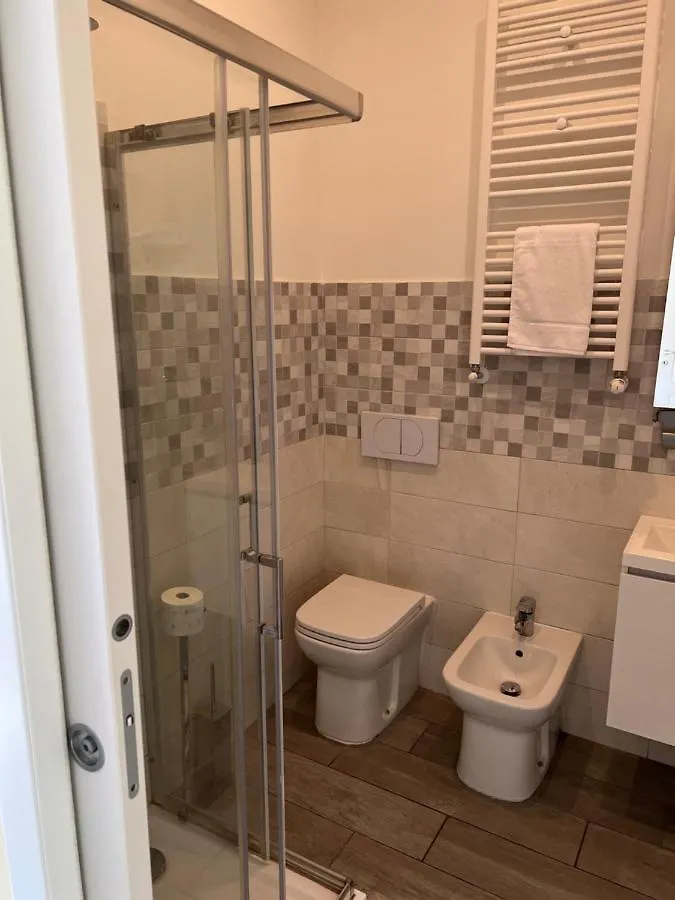 M97&Rooms 97 Macchi Milan 0*,  Italy