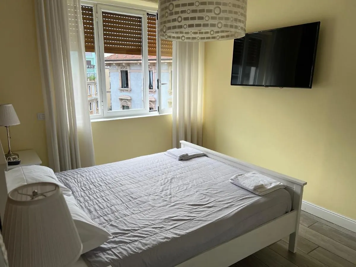 Apartment M97&Rooms 97 Macchi Milan