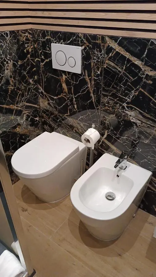 M97&Rooms 97 Macchi Milan Apartment