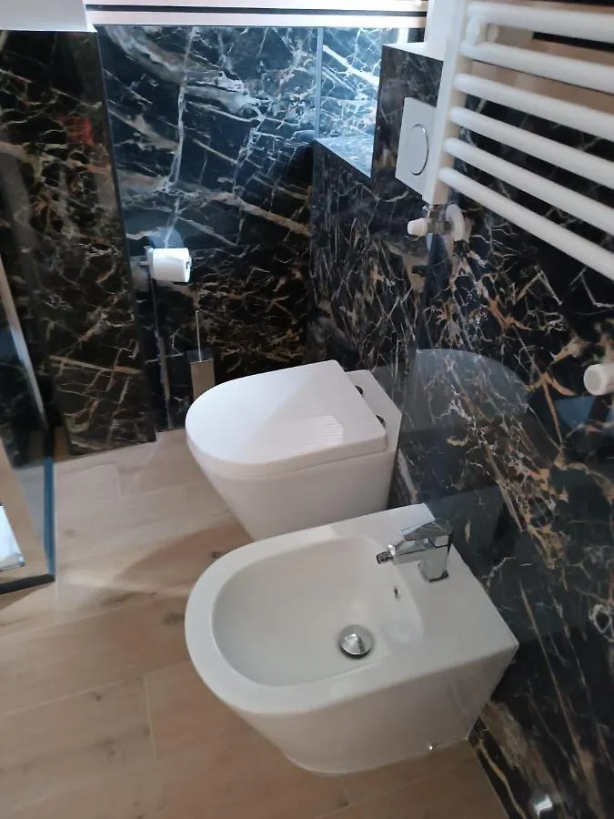 Apartment M97&Rooms 97 Macchi Milan Italy